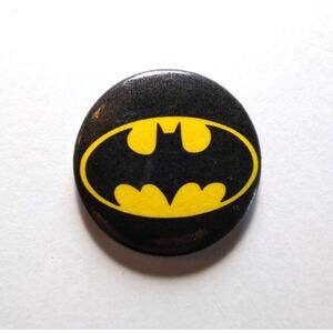 Batman Bat Signal Refrigerator Magnet Vintage 1980s Licensed Comic Superhero